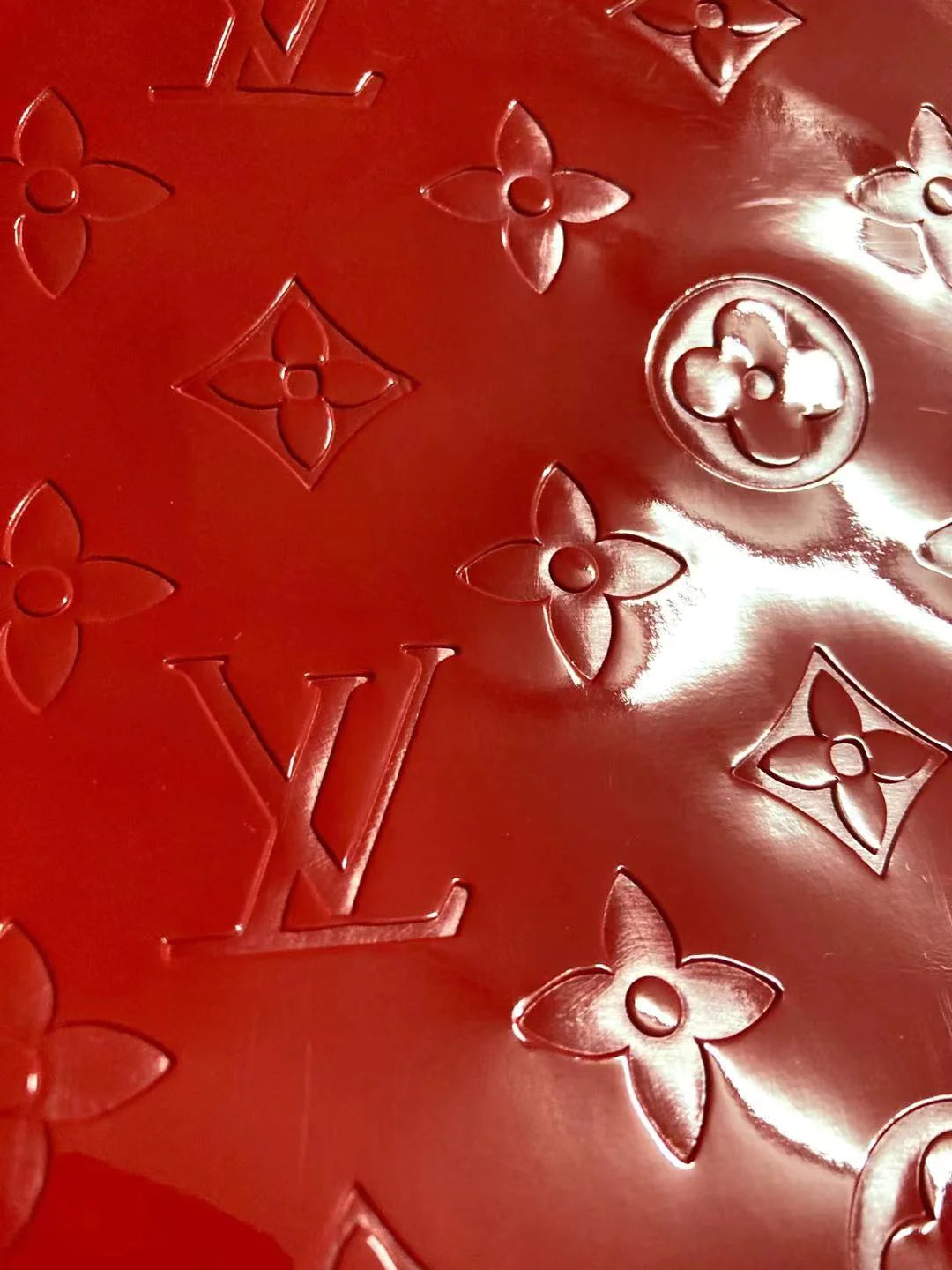 Red Embossed Mirror Surface LV Leather for Furniture Handcraft