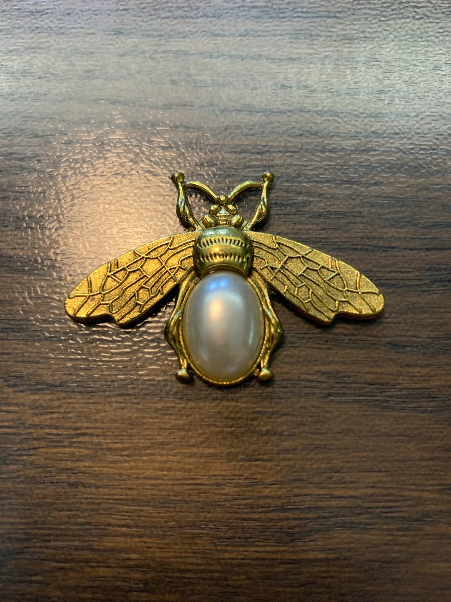 Bee Accessory